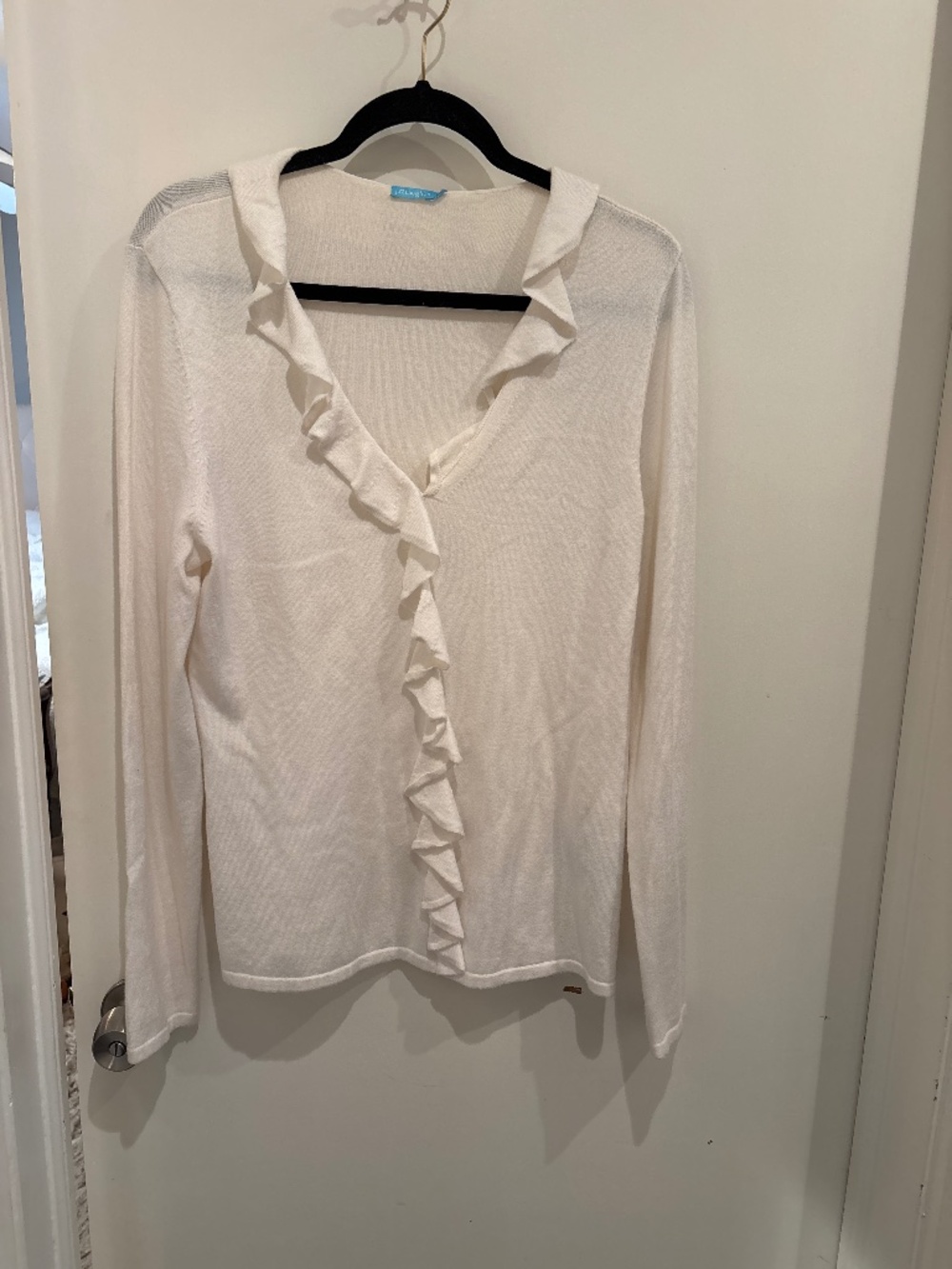 J McLaughlin pullover sweater with cute detailing